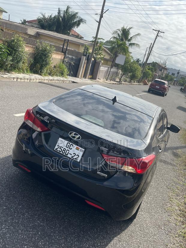Hyundai Elantra Limited Sedan FWD (1.8L 4cyl 6A) 2013 Black