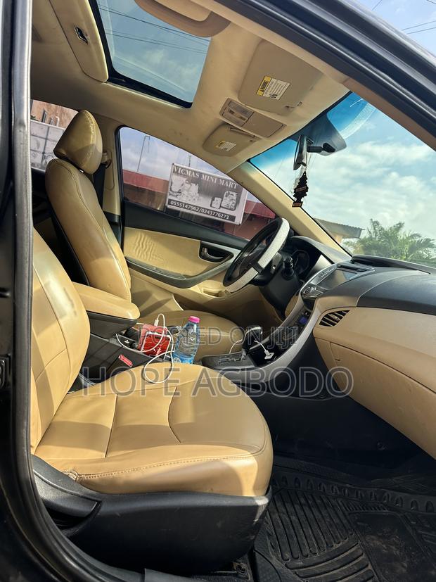 Hyundai Elantra Limited Sedan FWD (1.8L 4cyl 6A) 2013 Black