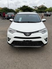Toyota RAV4 SE FWD (2.5L 4cyl 6A) 2017 White for sale