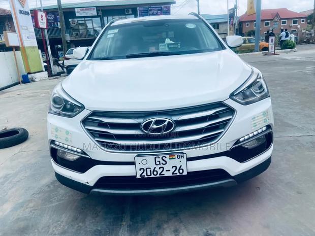 Hyundai Santa Fe Limited AWD 2017 White