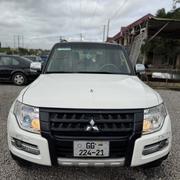 Mitsubishi Pajero V80 3.5 V6 GL/GLS 2015 White for sale
