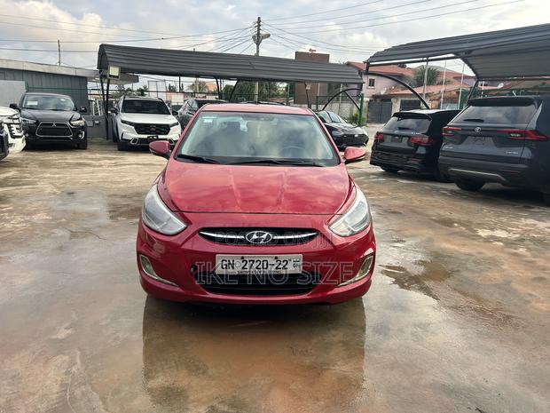 Hyundai Accent 2015 Red