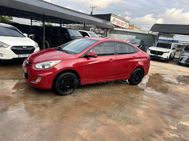 Hyundai Accent 2015 Red