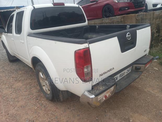 Nissan Navara 2014 White