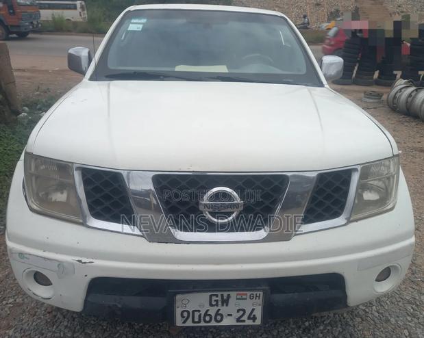 Nissan Navara 2014 White