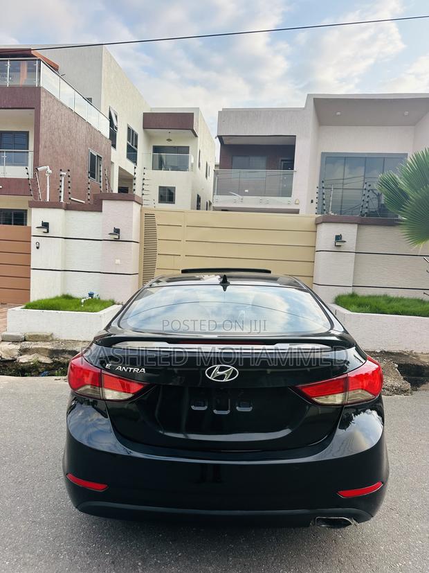Hyundai Elantra Limited 4dr Sedan (1.8L 4cyl 6A) 2015 Black