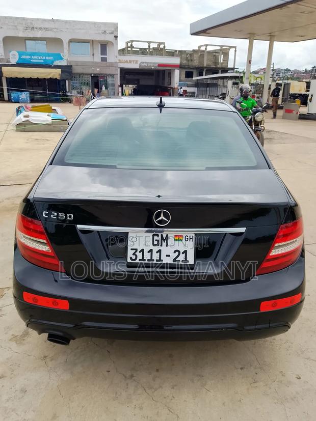 Mercedes-Benz C250 2014 Black