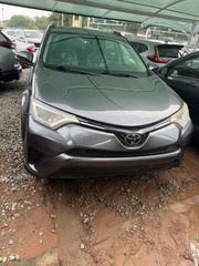 Toyota RAV4 LE 4dr SUV AWD (2.5L 4cyl 6A) 2018 Gray for sale