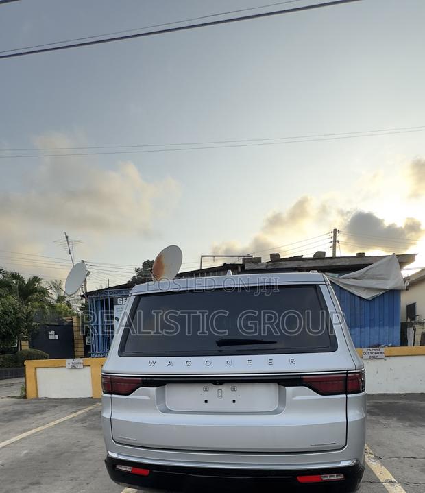 Jeep Grand Wagoneer 2022 Gray