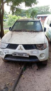 Mitsubishi L200 2005 White for sale