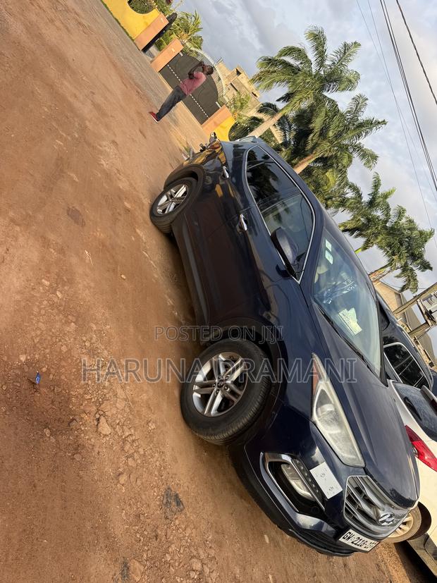 Hyundai Santa Fe SE AWD 2016 Blue
