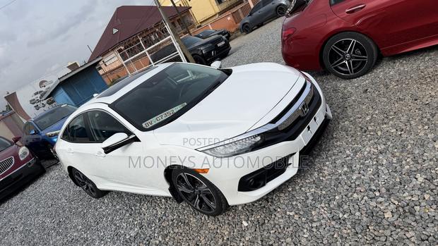 Honda Civic Touring Coupe 2019 White