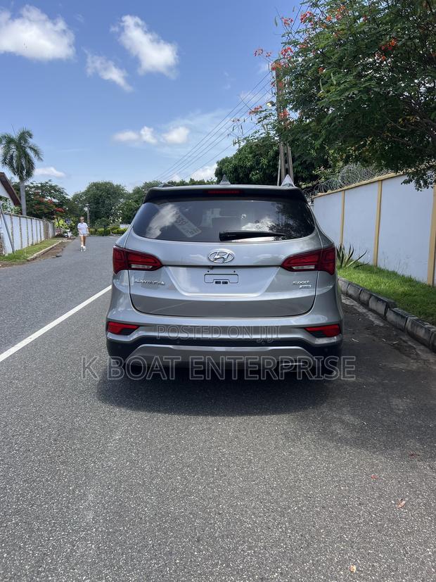 Hyundai Santa Fe Limited Ultimate AWD 2018 Gray
