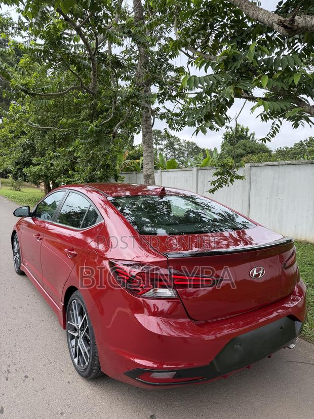 Hyundai Elantra Sport 2020 Red