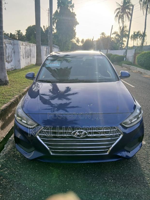Hyundai Accent SE 2021 Blue