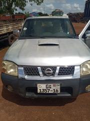 Nissan Hardbody 2016 Gray for sale