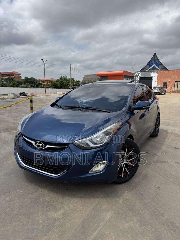 Hyundai Elantra Limited Sedan FWD (1.8L 4cyl 6A) 2013 Blue