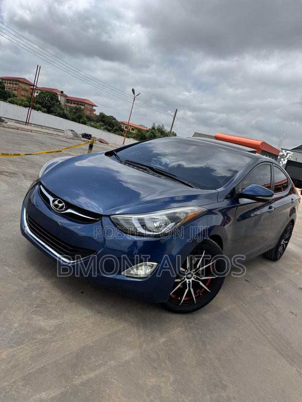 Hyundai Elantra Limited Sedan FWD (1.8L 4cyl 6A) 2013 Blue