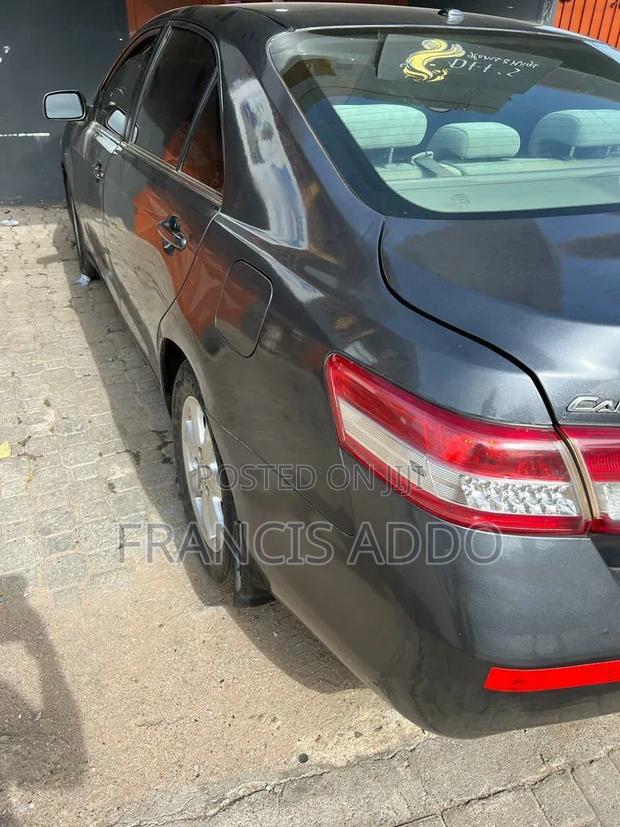 Toyota Camry 2011
