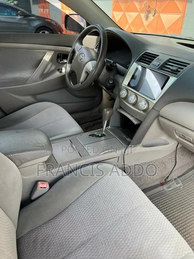 Toyota Camry 2011