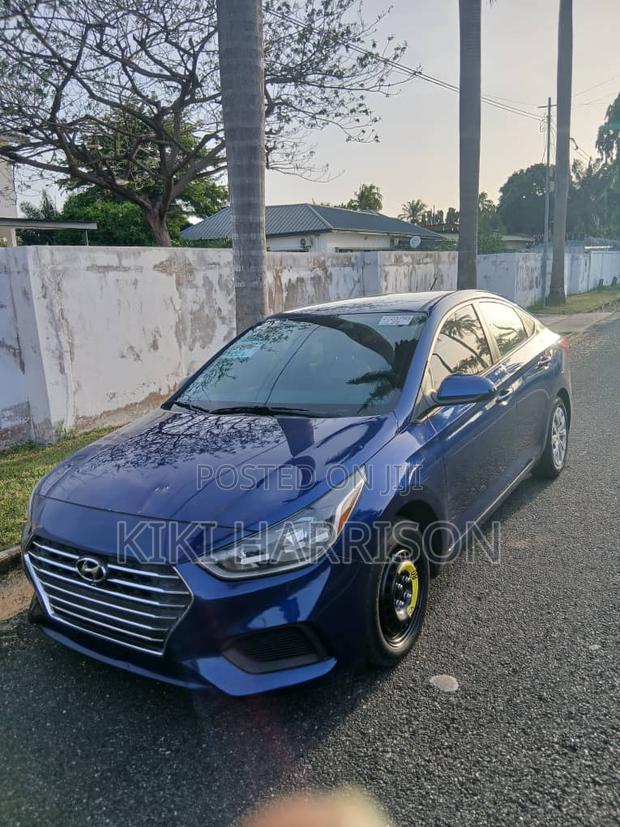 Hyundai Accent SE 2021 Blue