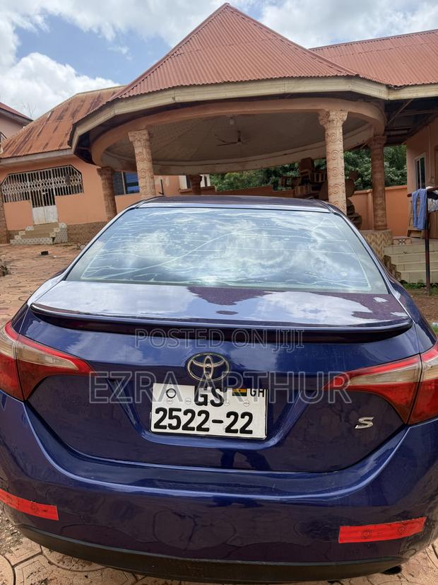 Toyota Corolla S 4dr Sedan (1.8L 4cyl CVT) 2015 Blue