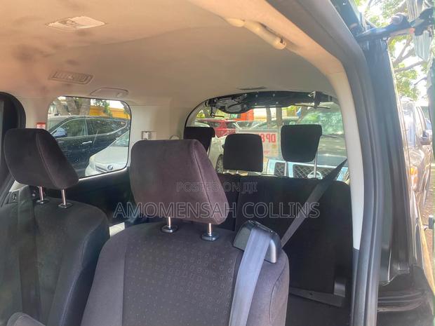 Toyota Voxy 2015 Black