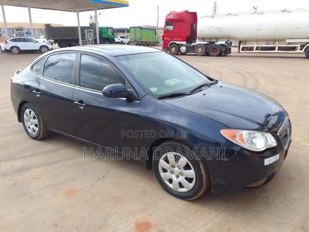 Hyundai Elantra 2011 Blue