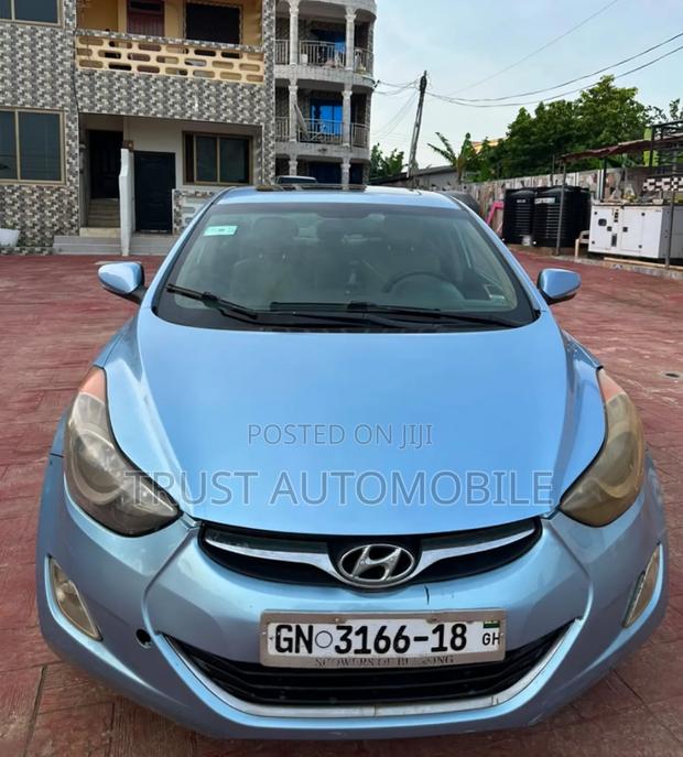 Hyundai Elantra Limited Sedan FWD (1.8L 4cyl 6A) 2013 Blue