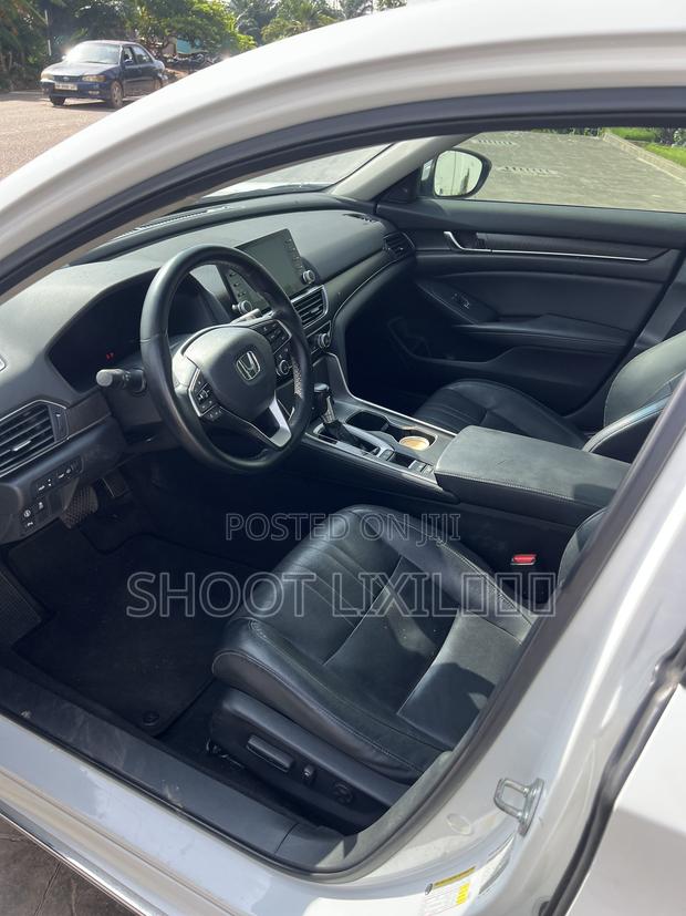 Honda Accord 2018 White