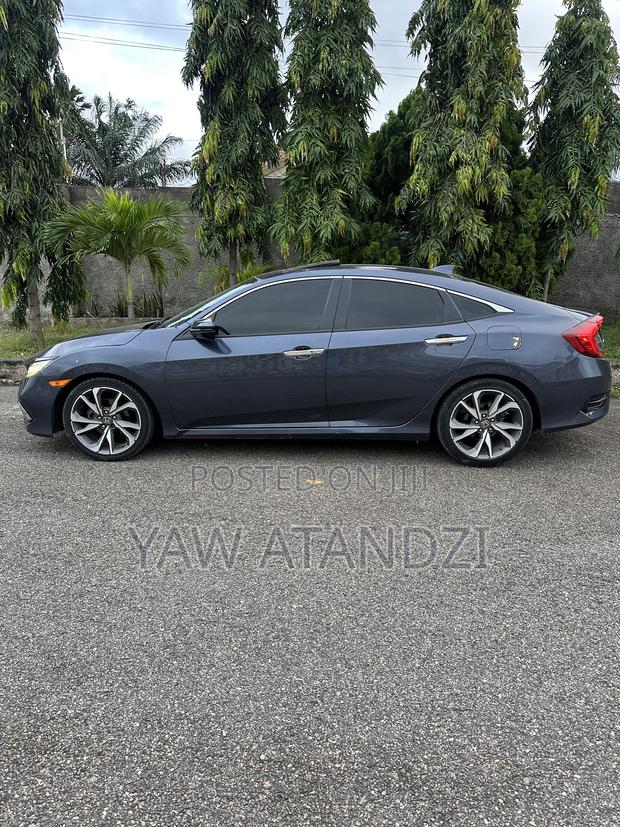 Honda Civic Touring Sedan 2019 Gray
