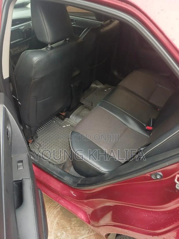 Toyota Corolla 2015 Red