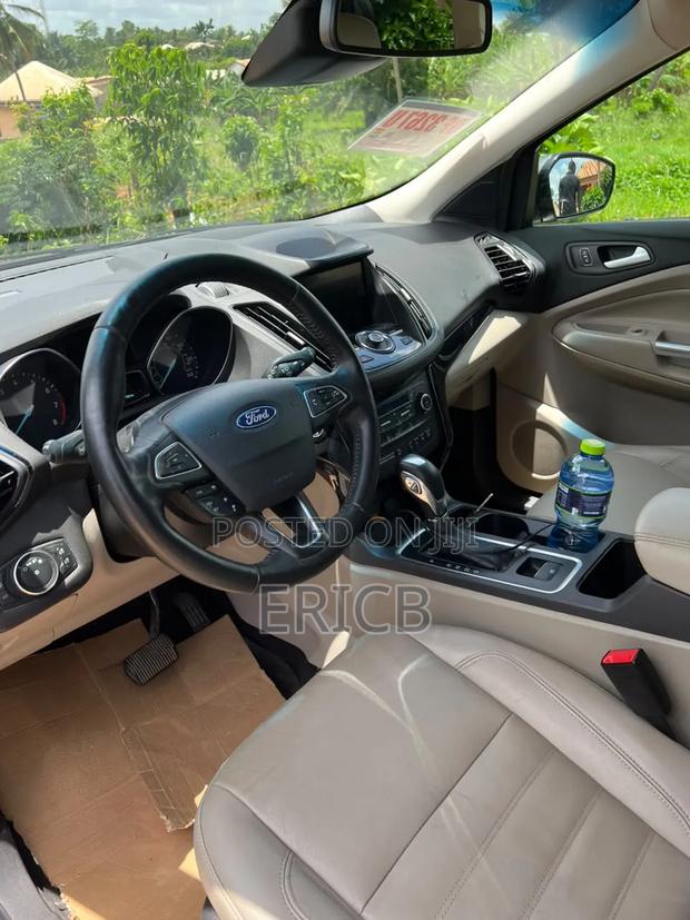 Ford Escape 2019 Black