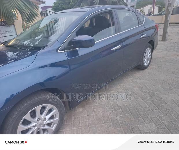 Nissan Sentra 2018 Blue