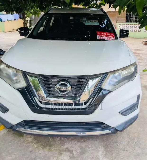 Nissan Rogue SV FWD 2017.5 2017 White
