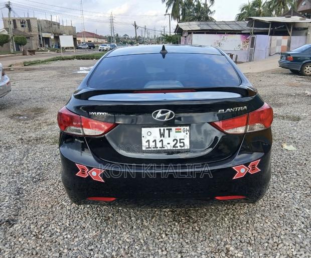 Hyundai Elantra 2013 Black