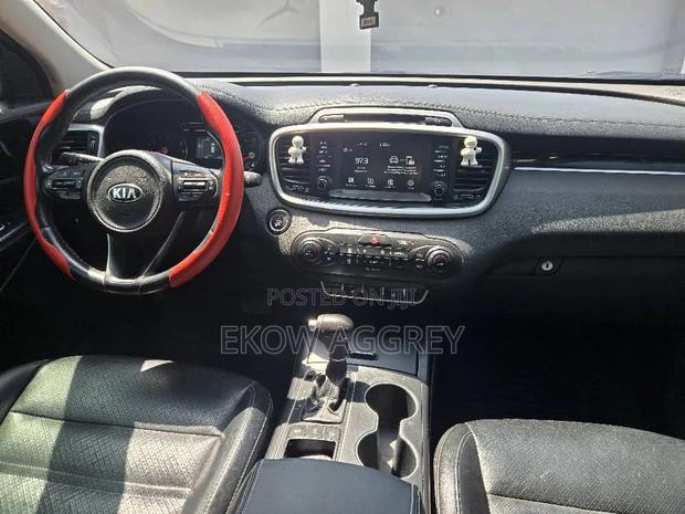 Kia Sorento 2.4L LX AWD 2018 Gray