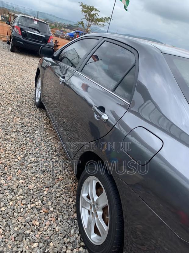 Toyota Corolla 2010 Gray