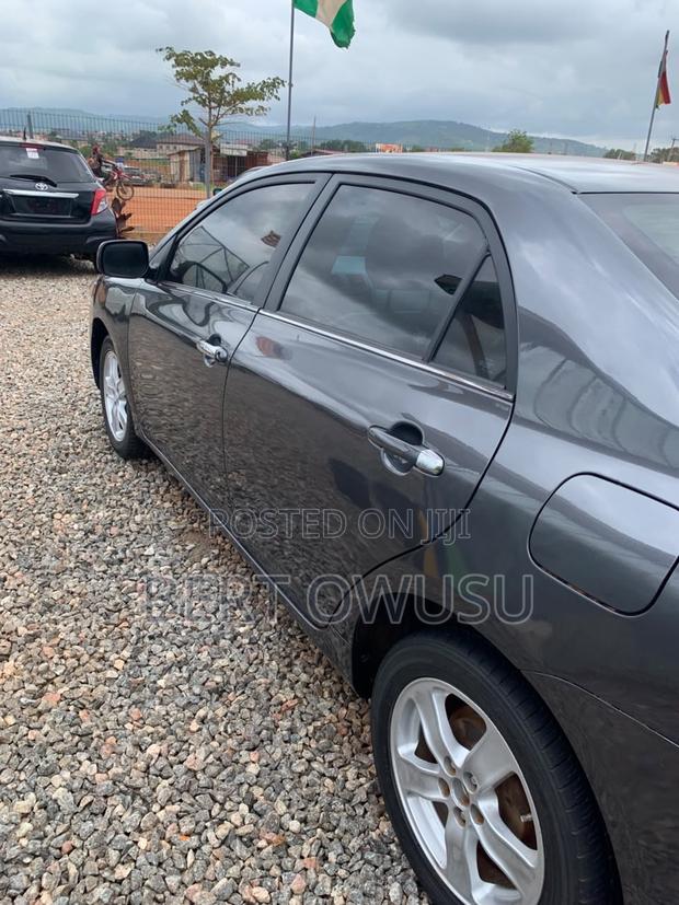 Toyota Corolla 2010 Gray