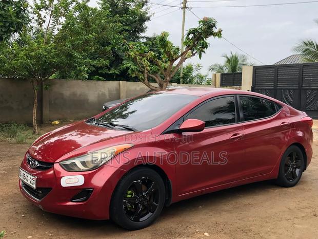 Hyundai Elantra 2013 Red