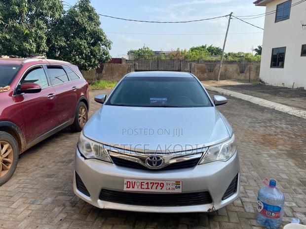 Toyota Camry 2014 Silver