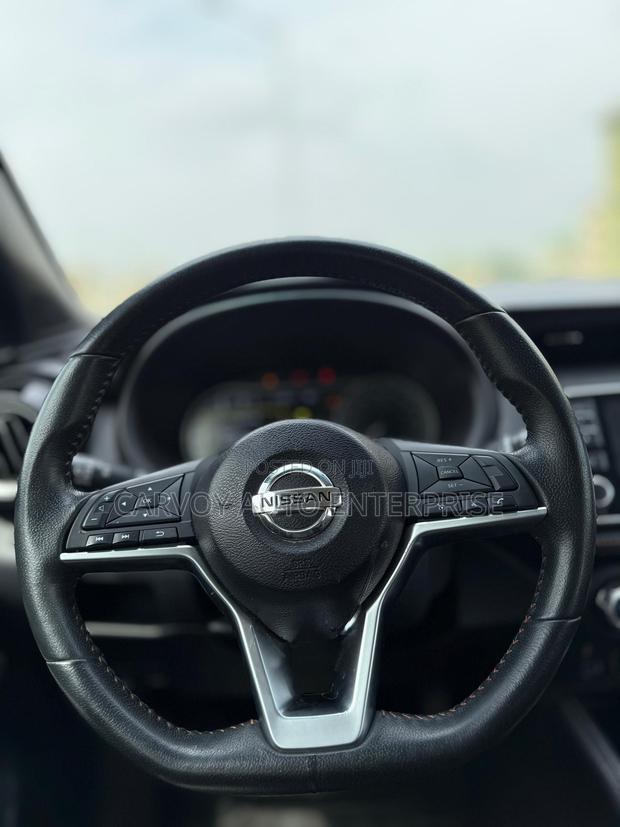 Nissan Kicks SR 2019 Red