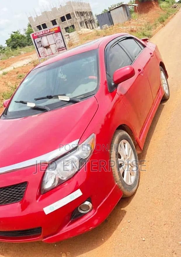 Toyota Corolla 2010 Red