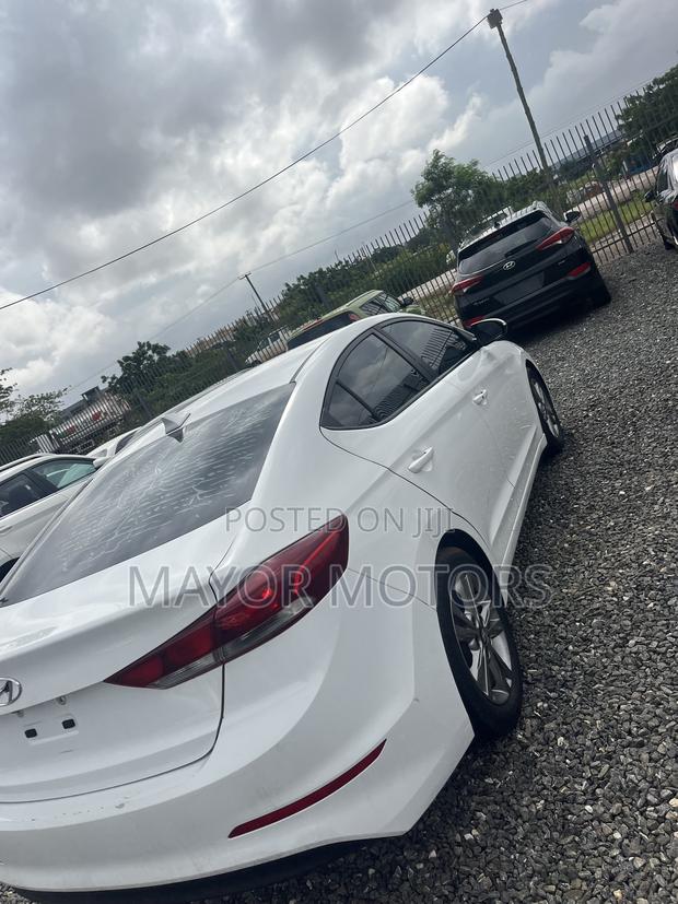 Hyundai Elantra ECO 2018 White
