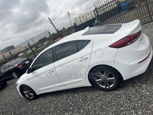 Hyundai Elantra ECO 2018 White