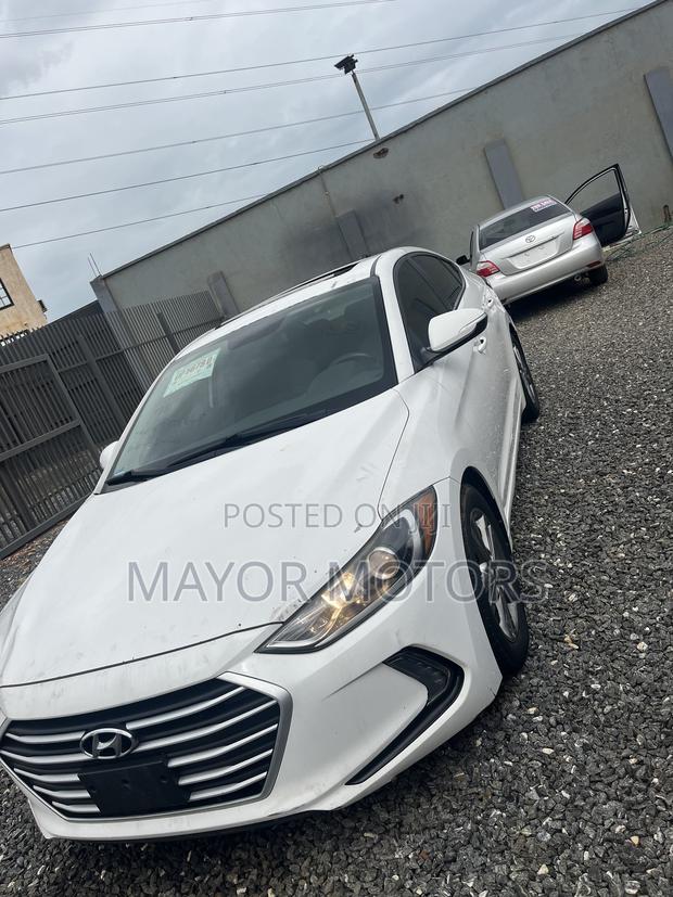 Hyundai Elantra ECO 2018 White