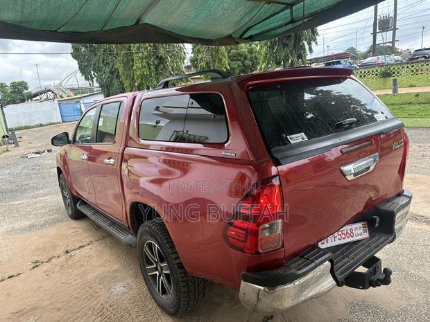 Toyota Hilux Revo Double Cab Petrol 2.7 RWD 2018 Red