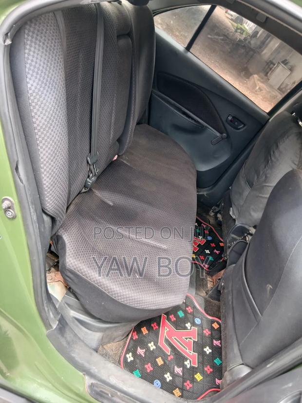 Toyota Yaris 2010 Green
