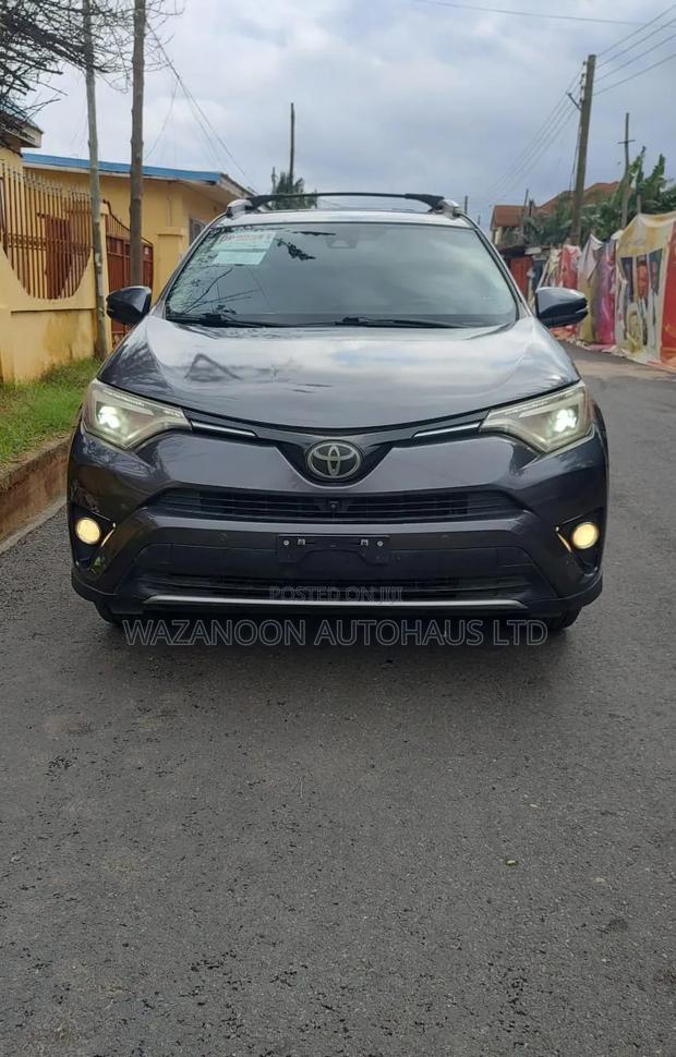Toyota RAV4 2016 Gray