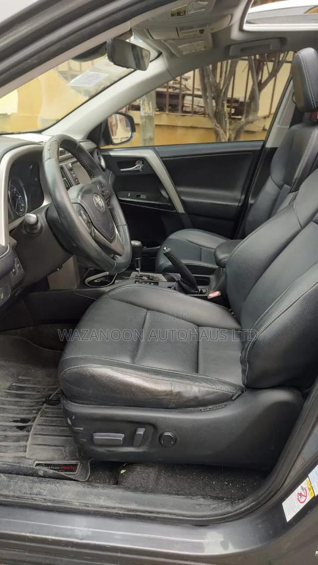 Toyota RAV4 2016 Gray